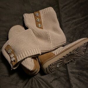 UGG Brown Suede and knit Boots